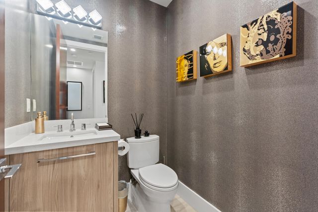 2770 NE 14TH Street 203, Fort Lauderdale, FL 33304