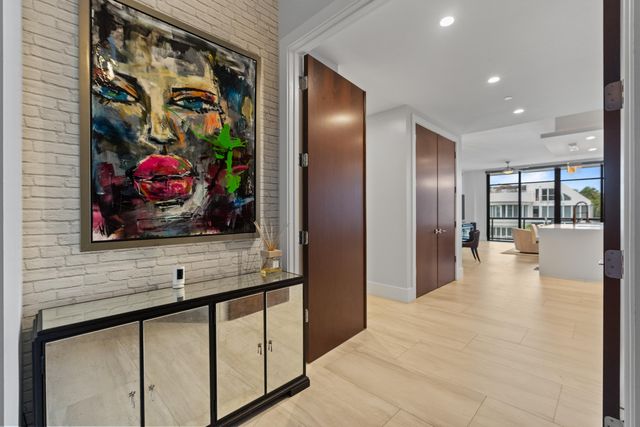 2770 NE 14TH Street 203, Fort Lauderdale, FL 33304