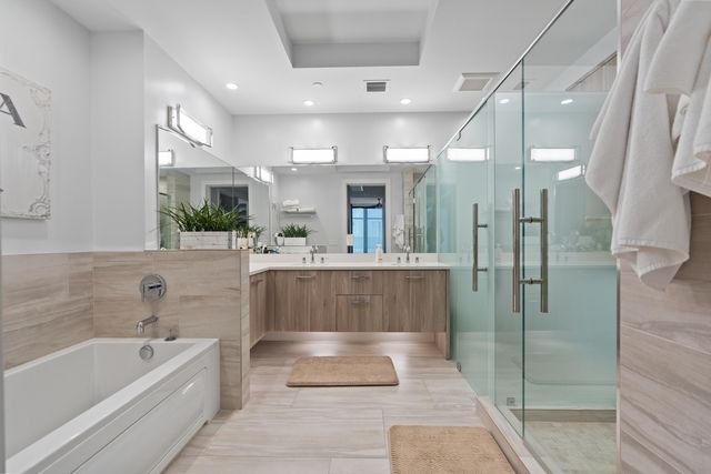 2770 NE 14TH Street 203, Fort Lauderdale, FL 33304