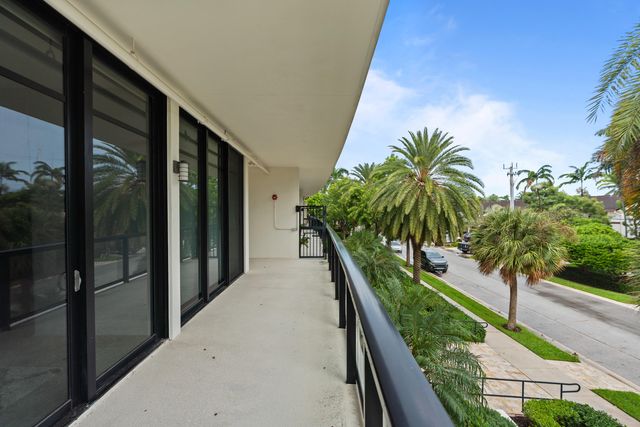 2770 NE 14TH Street 203, Fort Lauderdale, FL 33304