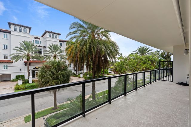 2770 NE 14TH Street 203, Fort Lauderdale, FL 33304