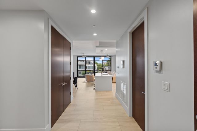 2770 NE 14TH Street 203, Fort Lauderdale, FL 33304