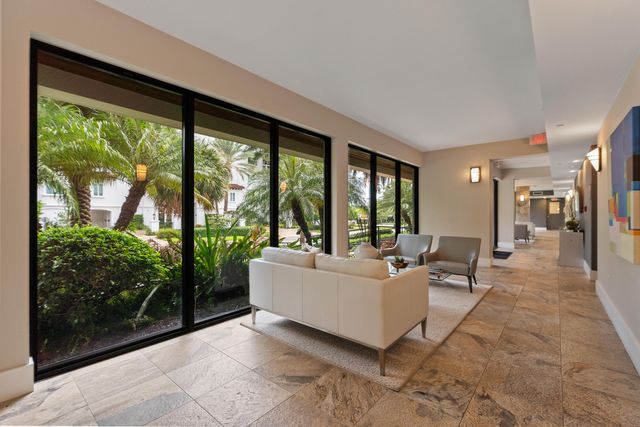 2770 NE 14TH Street 203, Fort Lauderdale, FL 33304
