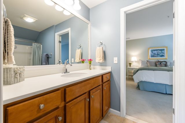 12 Allison Way 12, Natick, MA 01760