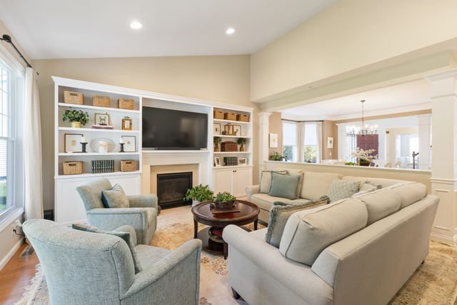 12 Allison Way 12, Natick, MA 01760