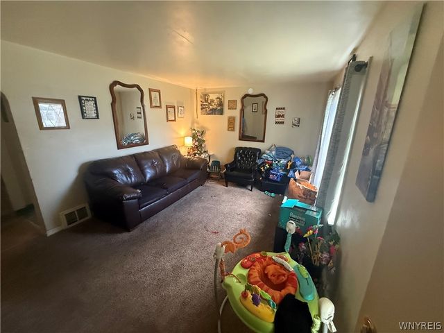 2769 Falls Street, Niagara Falls, NY 14303