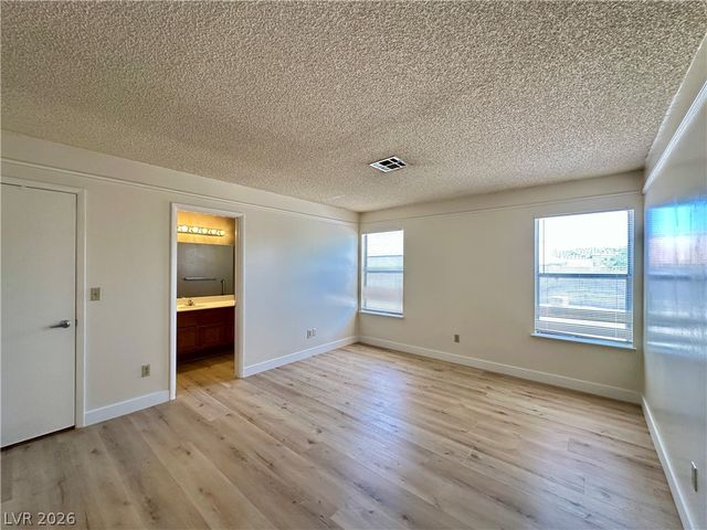3124 Gentle Breeze Street, Las Vegas, NV 89108