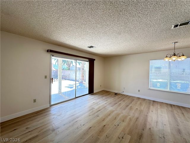 3124 Gentle Breeze Street, Las Vegas, NV 89108
