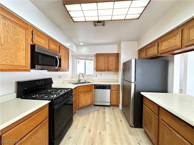 3124 Gentle Breeze Street, Las Vegas, NV 89108
