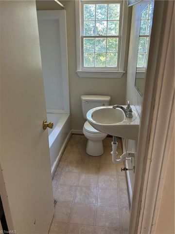 107 Pinewood Acres Drive, Greensboro, NC 27405