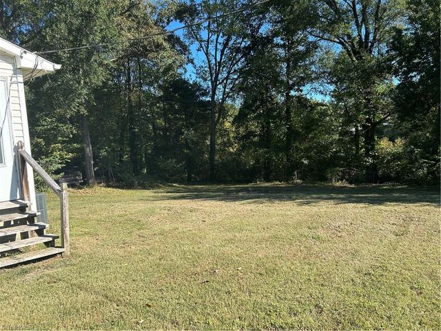 107 Pinewood Acres Drive, Greensboro, NC 27405