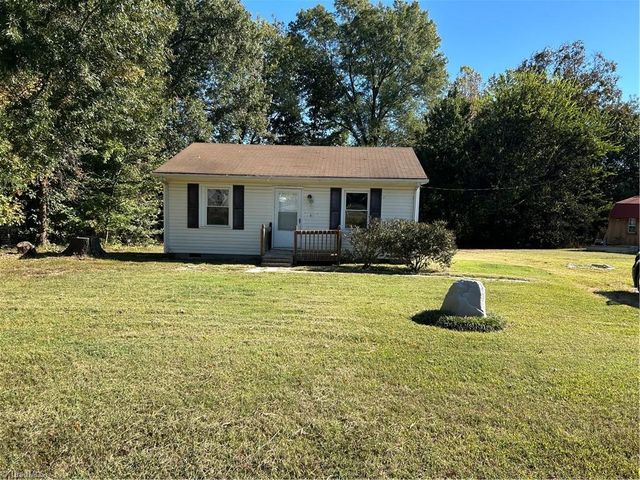 107 Pinewood Acres Drive, Greensboro, NC 27405