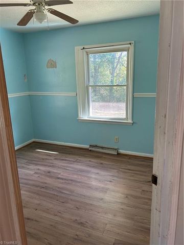 107 Pinewood Acres Drive, Greensboro, NC 27405