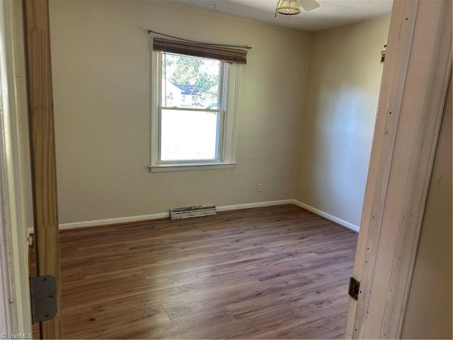 107 Pinewood Acres Drive, Greensboro, NC 27405