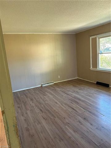 107 Pinewood Acres Drive, Greensboro, NC 27405