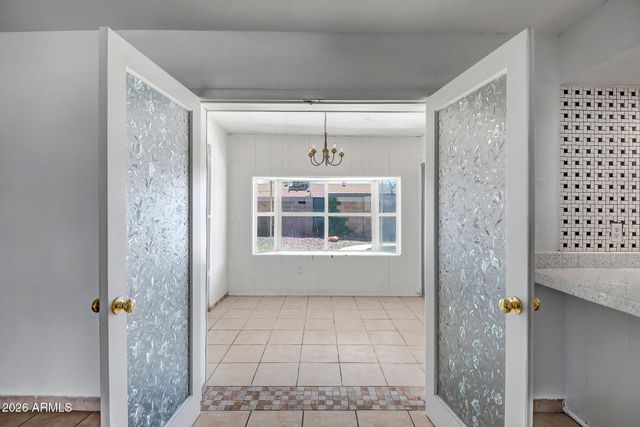 6433 W CATALINA Drive, Phoenix, AZ 85033