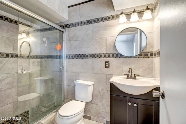 6433 W CATALINA Drive, Phoenix, AZ 85033