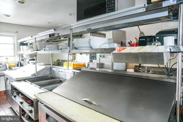 305 N MILL RD, Vineland, NJ 08360