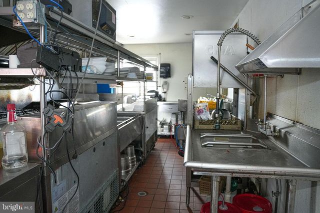 305 N MILL RD, Vineland, NJ 08360