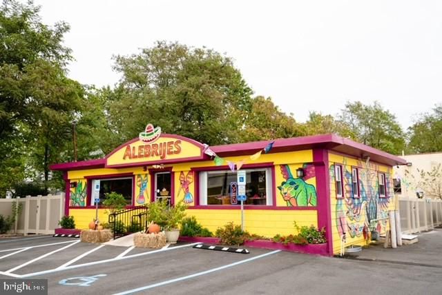 305 N MILL RD, Vineland, NJ 08360