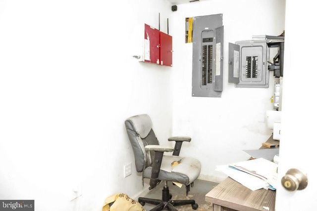 305 N MILL RD, Vineland, NJ 08360