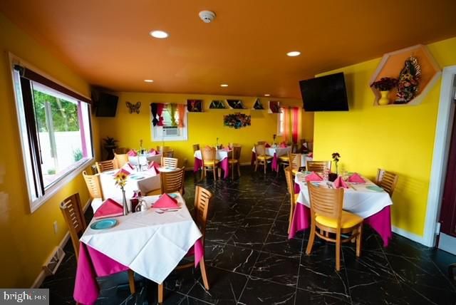 305 N MILL RD, Vineland, NJ 08360