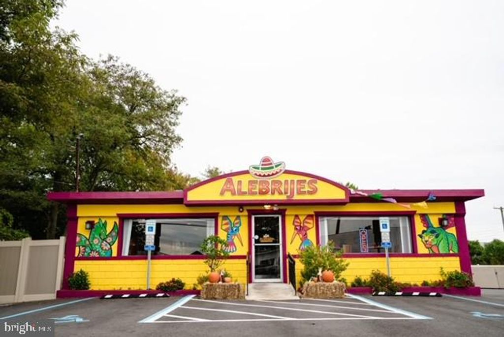 305 N MILL RD, Vineland, NJ 08360