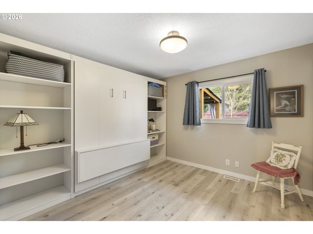 6352 CAUFIELD St, West Linn, OR 97068