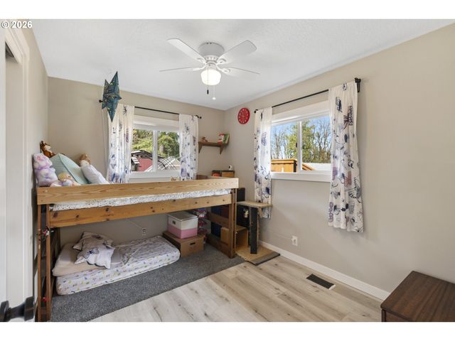 6352 CAUFIELD St, West Linn, OR 97068