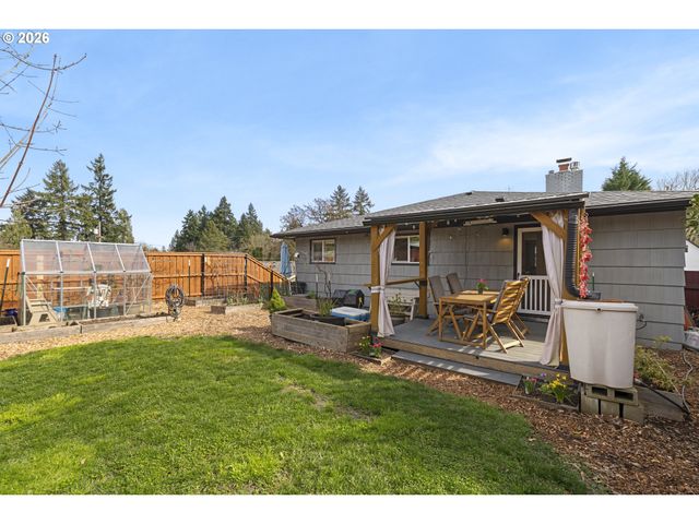 6352 CAUFIELD St, West Linn, OR 97068
