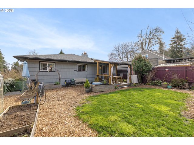 6352 CAUFIELD St, West Linn, OR 97068