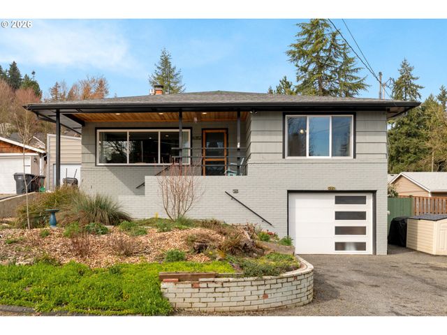 6352 CAUFIELD St, West Linn, OR 97068