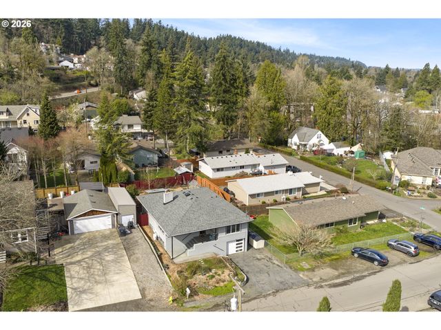 6352 CAUFIELD St, West Linn, OR 97068