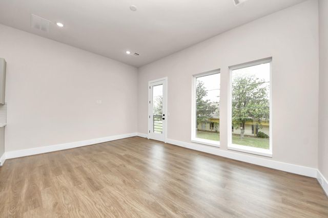 783 Mansfield Street, Houston, TX 77091