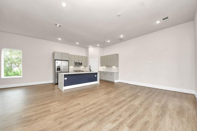 783 Mansfield Street, Houston, TX 77091