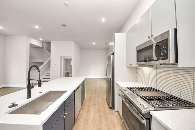 783 Mansfield Street, Houston, TX 77091