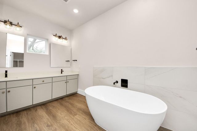 783 Mansfield Street, Houston, TX 77091