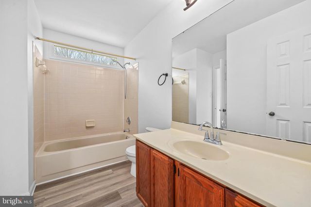 5707 STONE MEADOW DR, Fredericksburg, VA 22407