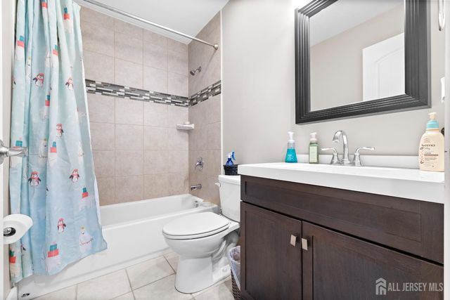 143 S Inman S Avenue, Avenel, NJ 07001