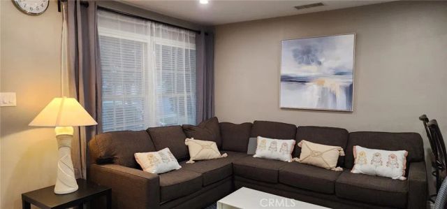 5469 E Garford, Long Beach, CA 90815