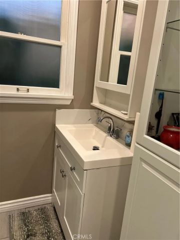 5469 E Garford, Long Beach, CA 90815