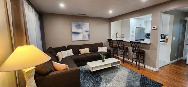 5469 E Garford, Long Beach, CA 90815