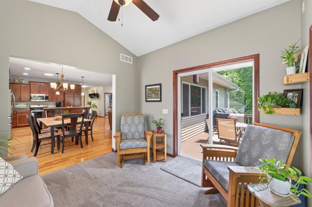 2637 Wilds Lane NW, Prior Lake, MN 55372