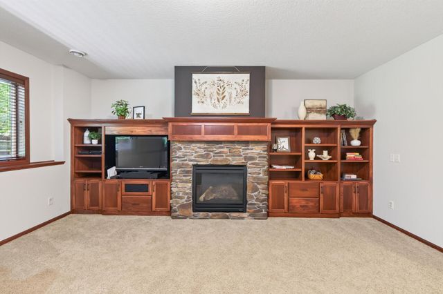 2637 Wilds Lane NW, Prior Lake, MN 55372