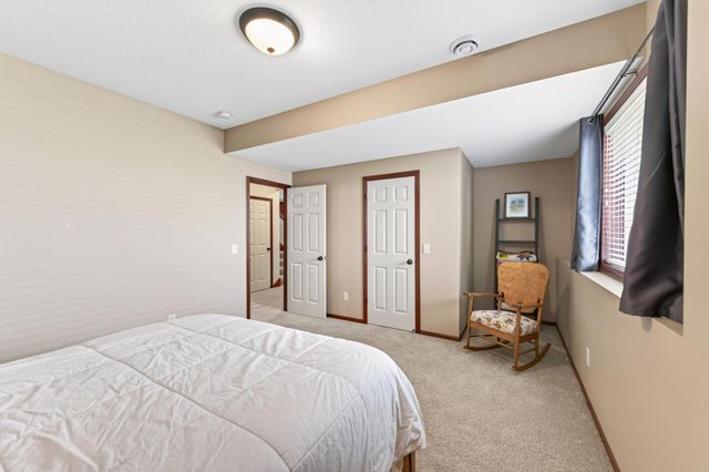 2637 Wilds Lane NW, Prior Lake, MN 55372
