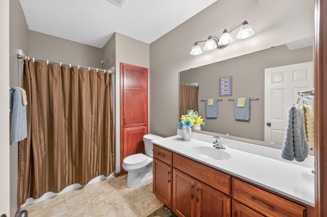 2637 Wilds Lane NW, Prior Lake, MN 55372