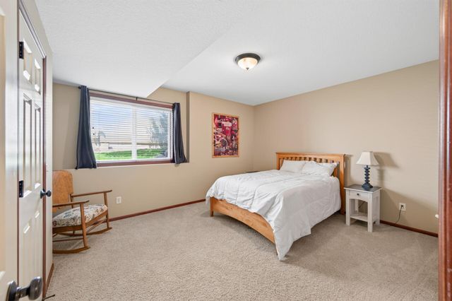 2637 Wilds Lane NW, Prior Lake, MN 55372