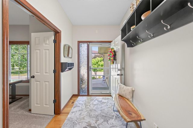 2637 Wilds Lane NW, Prior Lake, MN 55372