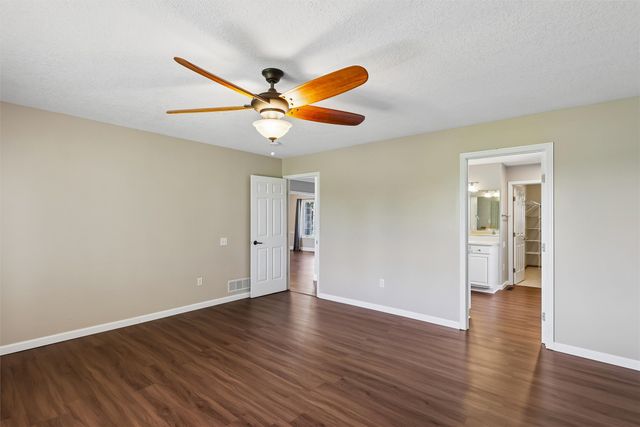 3105 NE Huntington Lane, Ankeny, IA 50021