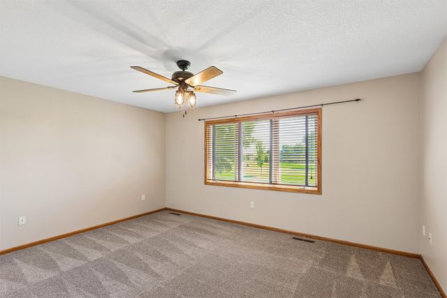3105 NE Huntington Lane, Ankeny, IA 50021